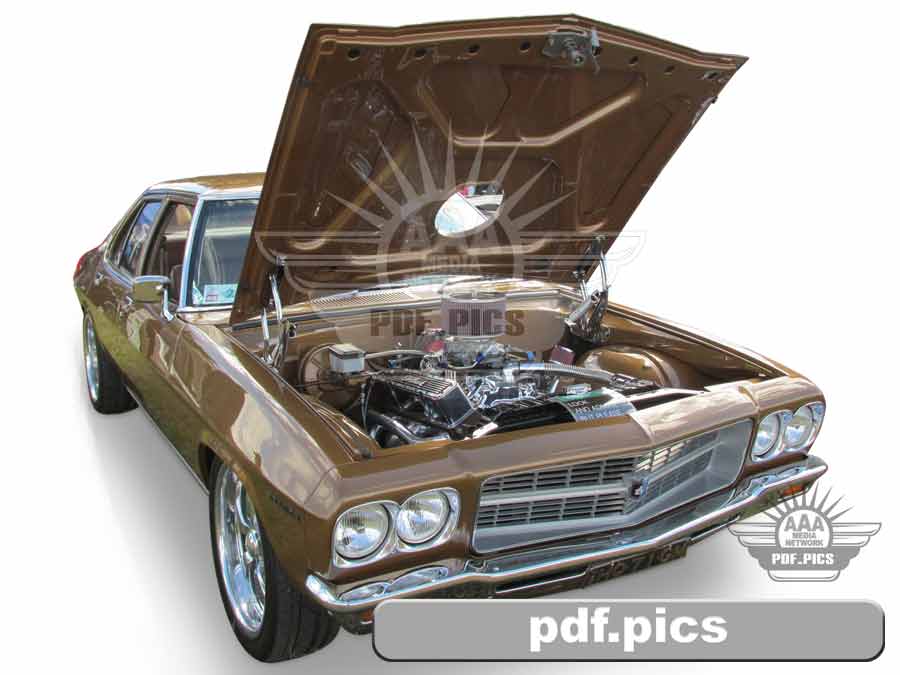 HQ Holden Sedan Front Drivers Side View