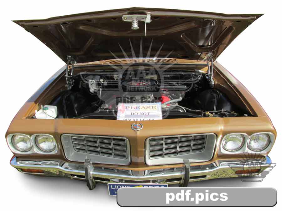 HQ Statesman de Ville Sedan Front View